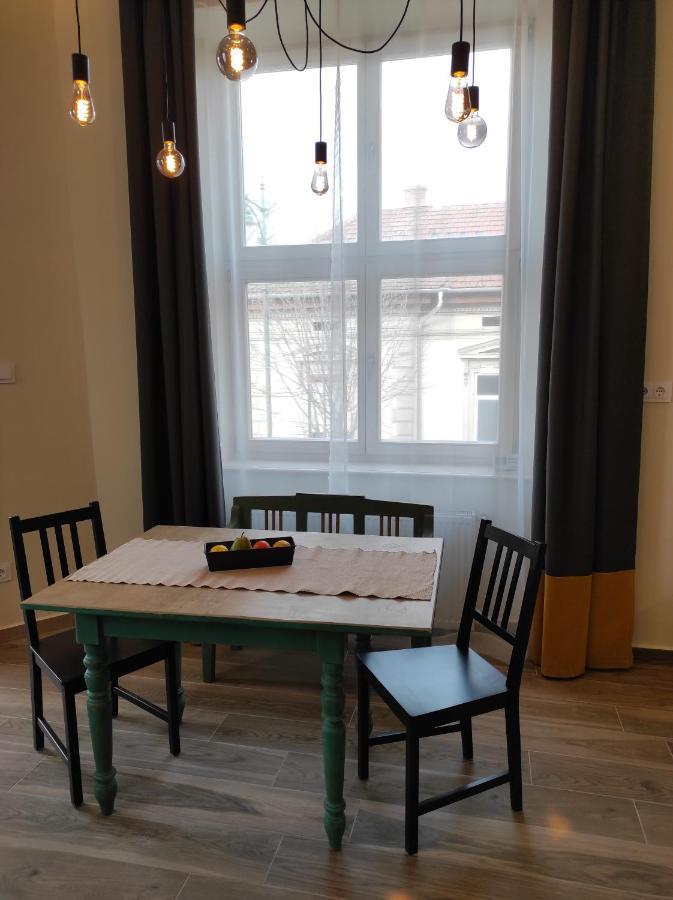 City Art Inn Segedin Dış mekan fotoğraf